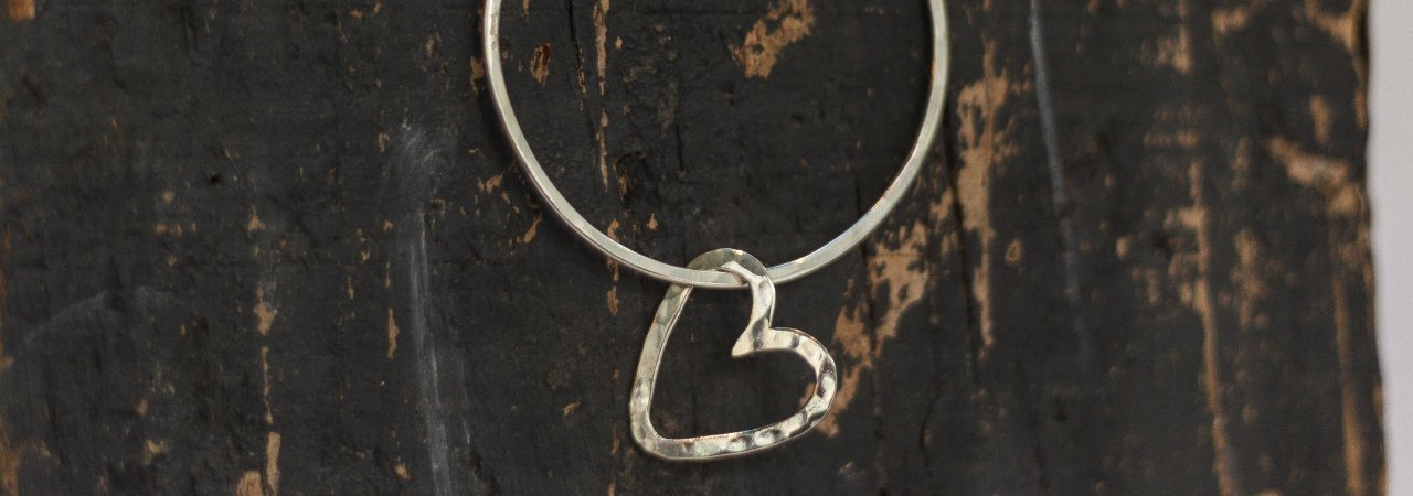 Bangle with heart - large